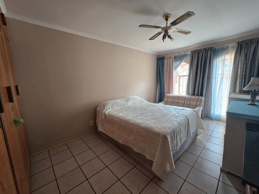 2 Bedroom Property for Sale in Heuwelsig Free State